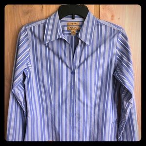 BLOUSE. 🤤 Women’s GOLD LABEL no iron blouse